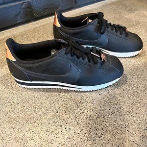 Nike '72 Cortez.  US Women Size 8, Black w/ Bronze